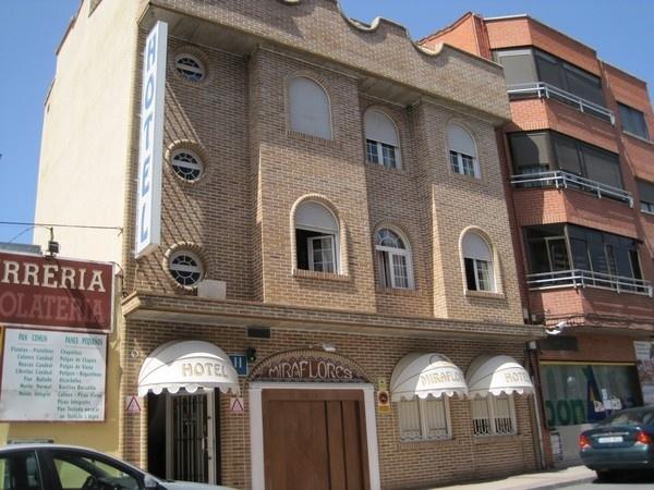 Hotel Miraflores อัลโกเบนดาส ภายนอก รูปภาพ